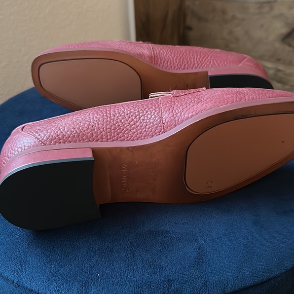 Vionic Loafer - Picture 6 of 8